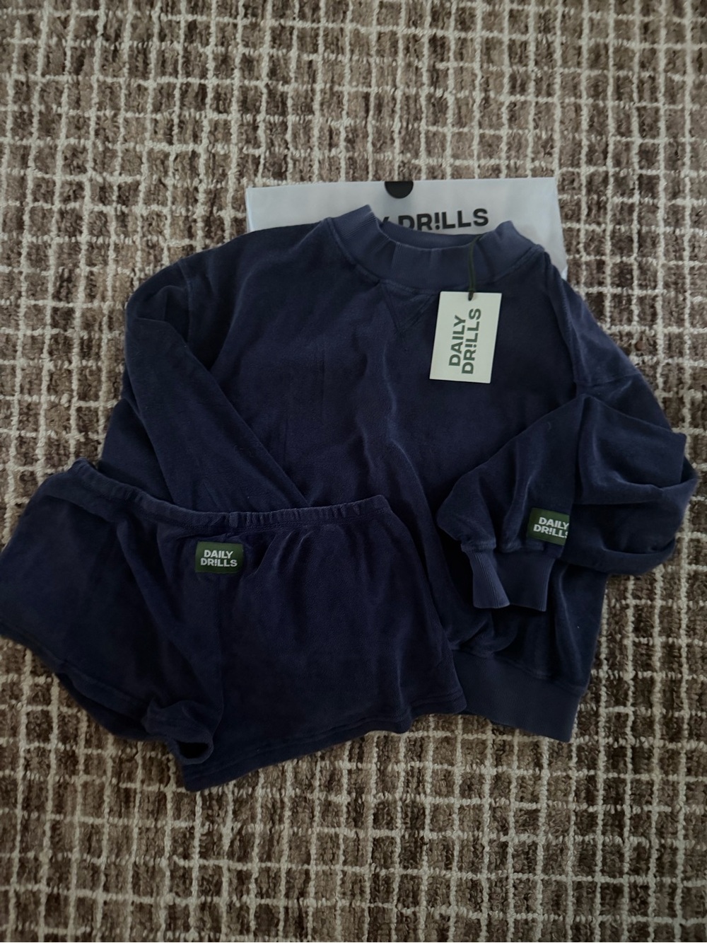 Brand New Daily Drills Navy Blue Velour Lounge Crop Sweatshirt and Shorts Set